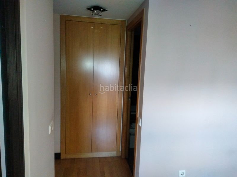 Foto bb6da582-50d5-4727-8b0d-6dbac988c1f0. Pis amb calefacció aparcament a Orcasitas Madrid