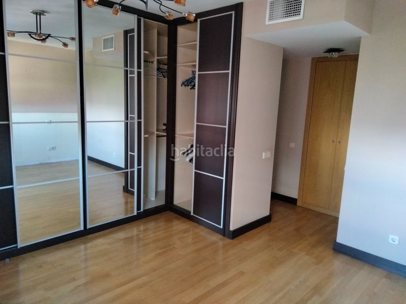 Foto ca3da22d-dac6-417a-8bd5-99ff3c3e25e8. Pis amb calefacció aparcament a Orcasitas Madrid
