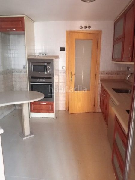 Foto 476fbd83-bfab-4377-8386-fa67be3a3ccc. Piso en calle horizón 3 en Orcasitas Madrid