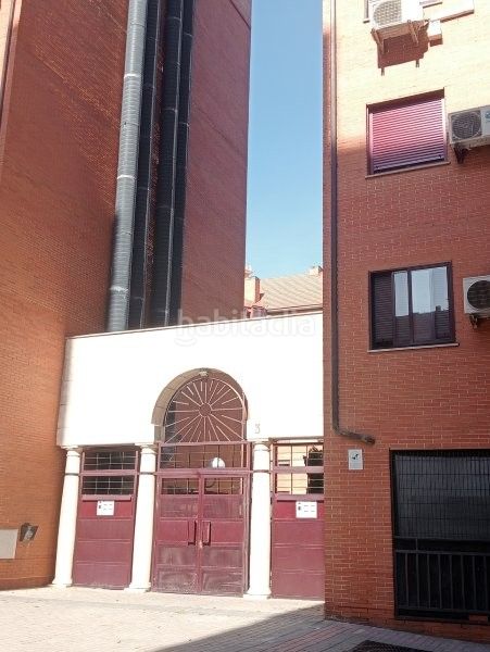 Foto 9b3bf80e-a8cf-42ea-b6f6-ac9d985176f2. Piso en calle horizón 3 en Orcasitas Madrid