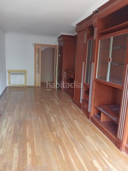 Foto c88f3fbf-a26b-45c1-8cec-86318484a7aa. Piso en calle horizón 3 en Orcasitas Madrid