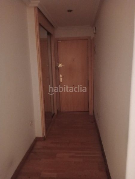 Foto cbe209cd-d40b-4e30-8256-9a48dc383402. Piso en calle horizón 3 en Orcasitas Madrid
