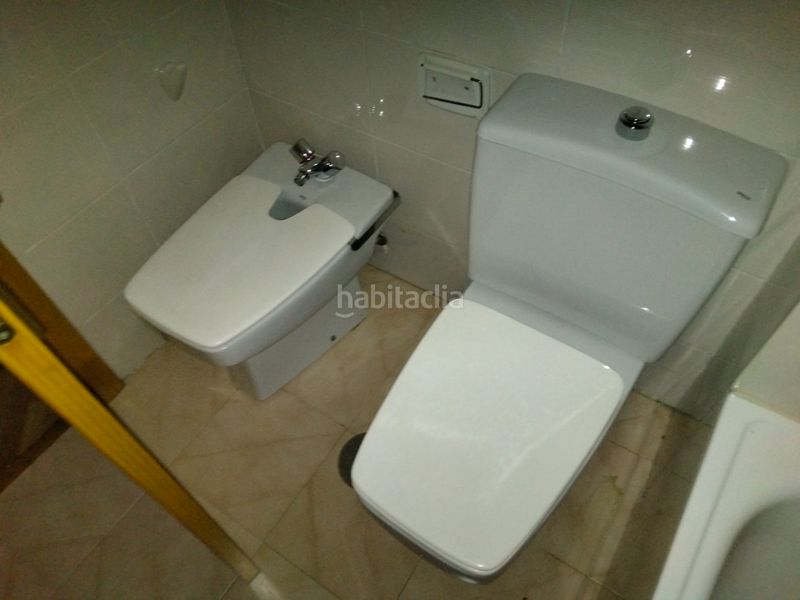 Foto fa87a67b-6ff4-4dde-be78-012c28872335. Pis a calle de argente 14 a San Diego Madrid