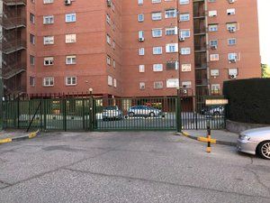 Etagenwohnung en Avenida de los rosales 107