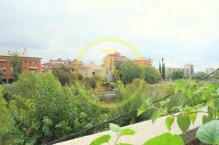 Casa  Passeig riera. Delante del centro y con garaje