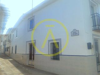 House in Alcalá la Real. Oportunidad familias!