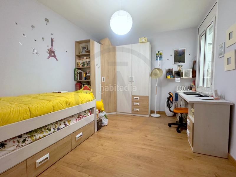 Foto 63945755-2794-4522-9bfe-0acc488e8036. Casa adossada amb xemeneia calefacció aparcament a Terrassa