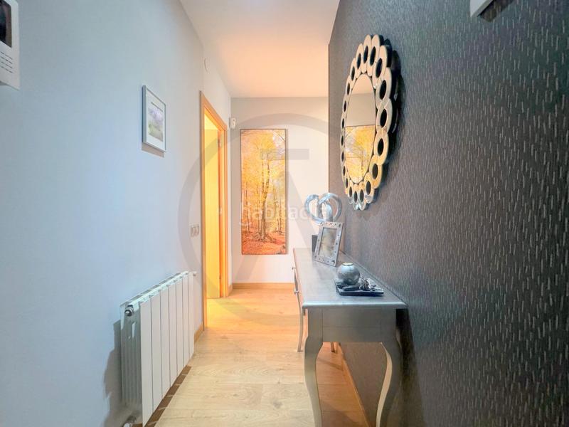 Foto a9918ffb-d020-4c5d-9b1a-96c4cda1e78d. Casa adossada amb xemeneia calefacció aparcament a Terrassa