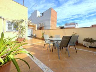 Casa adosada  Carrer de roig i ventura. Tu casa!