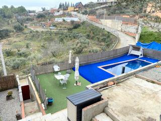 Casa  Carrer de la carena del mas bellver. Con piscina y buenas vistas!