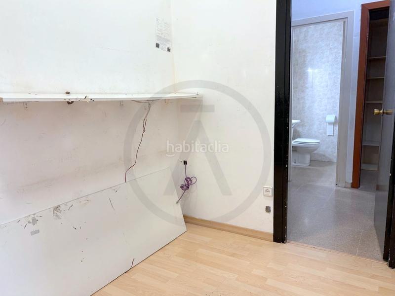 Foto 9b8ddbdb-22d1-42a1-9c9f-1b34018e4c5c. Alquiler local comercial en San Pere Terrassa