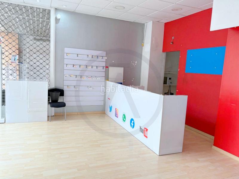 Foto f8bcd776-db5e-4f41-a65d-73daf582f9f0. Alquiler local comercial en San Pere Terrassa