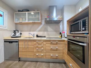 Flat in Can Palet