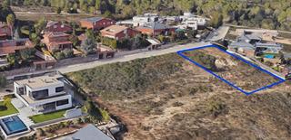 Terreny residencial a Carrer de la tramuntana 15. Oportunidad en zona exclusiva – terreno con render y preproyecto