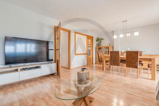 Maison à Viladecavalls. Centro del pueblo y vistas inmejorables