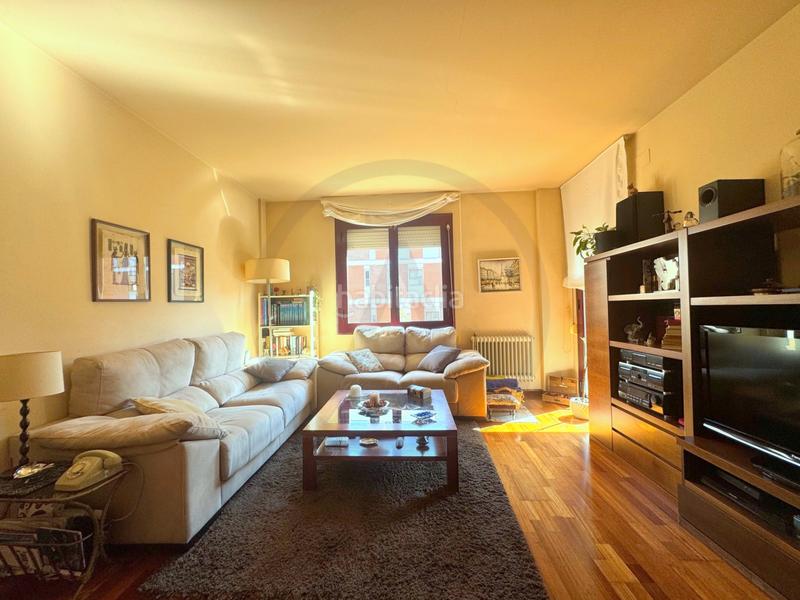 Foto 7121a033-35c4-49c1-a73c-0f4f14992e94. Appartement avec chauffage dans El Coll Sant Cugat del Vallès