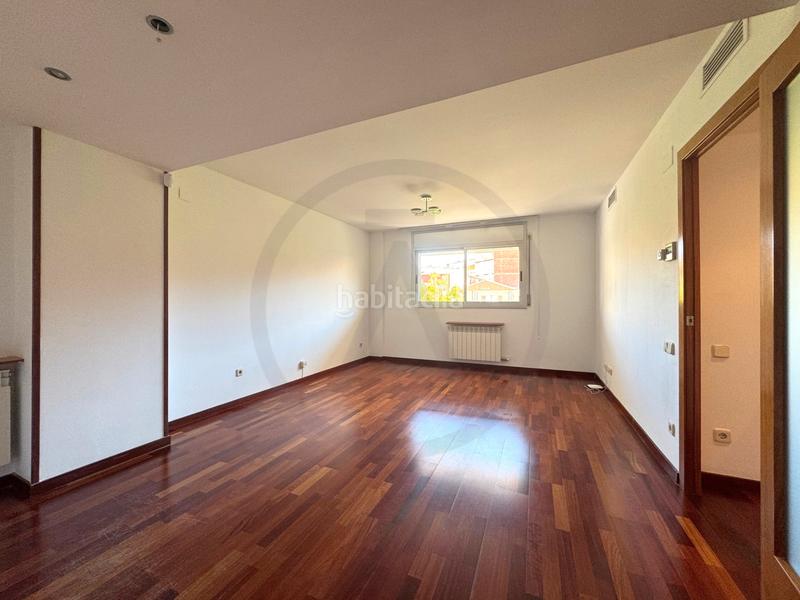 Foto 6f17e3ca-078e-4bf8-a39c-5a5a319b9d89. Piso en Barri del Centre Terrassa