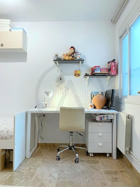 Foto 3a6183a3-4c11-4ee0-bac6-3d1e4a98404f. Dúplex junto al centro! en Can Palet Terrassa