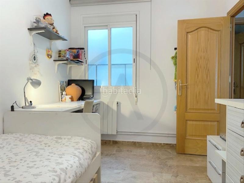 Foto 5709786c-ecd9-4e96-963e-5c47a81d74cc. Dúplex junto al centro! en Can Palet Terrassa