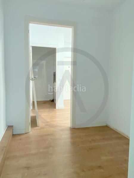 Foto 16f2c9af-6656-4f60-9342-9d470347b79b. Location local commercial dans carrer de la cisterna 31 dans Terrassa