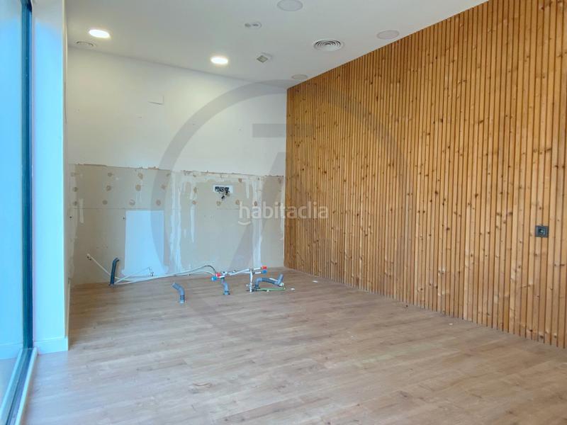 Foto 62c2a033-5aa9-44c2-9b43-ad1494e00612. Location local commercial dans carrer de la cisterna 31 dans Terrassa