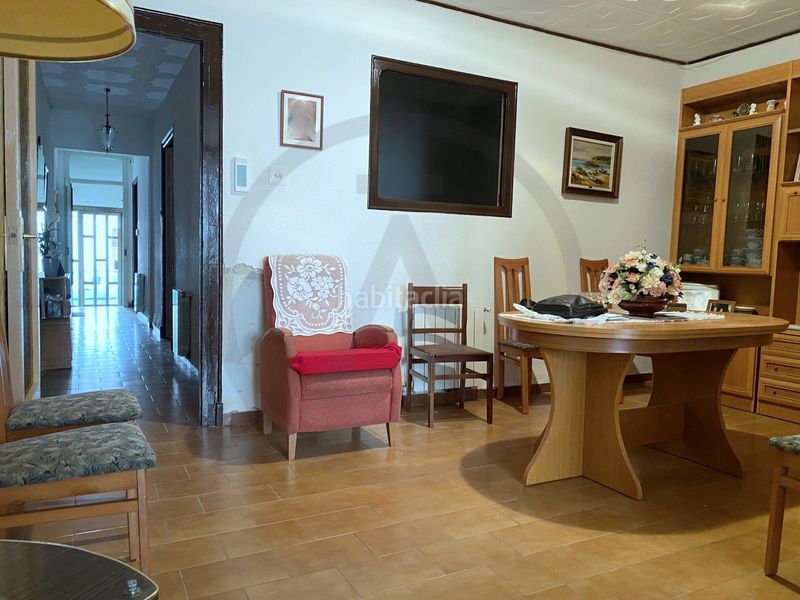 Foto 8e553a3a-cc8e-49a1-adf0-9b42c3a03145. Casa amb calefacció a San Pere Terrassa