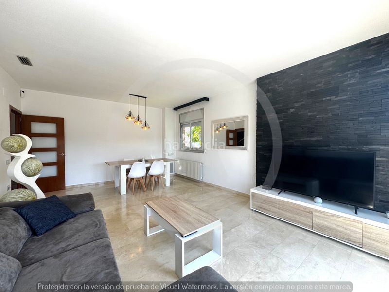 Foto 0a1f410d-4178-42ba-8fc1-2dd788ffd249. Casa amb calefacció aparcament piscina a Can Palet de Vista Alegre Terrassa