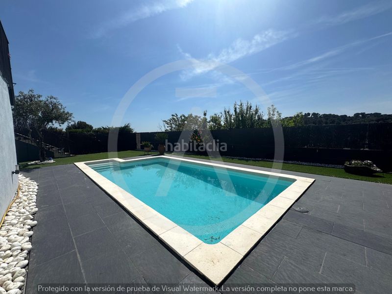 Foto bfa449a1-1b1c-4818-885f-3bdff19bef32. Casa amb calefacció aparcament piscina a Can Palet de Vista Alegre Terrassa