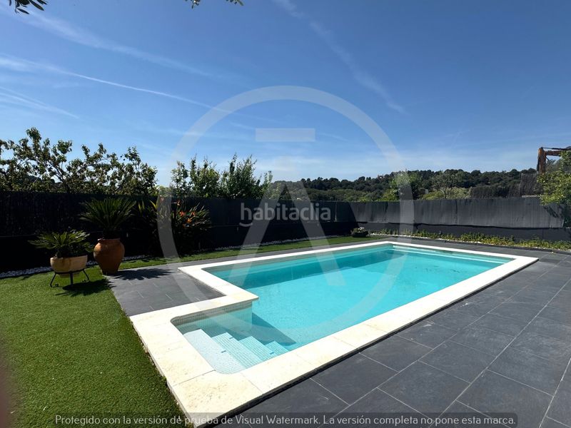 Foto ced64f28-f3f9-4c84-ad56-abca09b0bc69. Casa amb calefacció aparcament piscina a Can Palet de Vista Alegre Terrassa