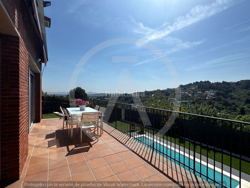 Foto e140358d-cdc8-416a-b246-3d9946433044. Casa amb calefacció aparcament piscina a Can Palet de Vista Alegre Terrassa