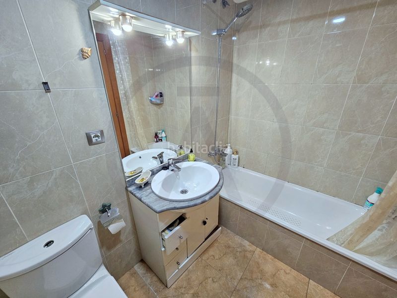 Foto 97cdac7b-4fda-49ed-9fde-568b89d68a2e. Pis amb calefacció aparcament a Can Rull Sabadell