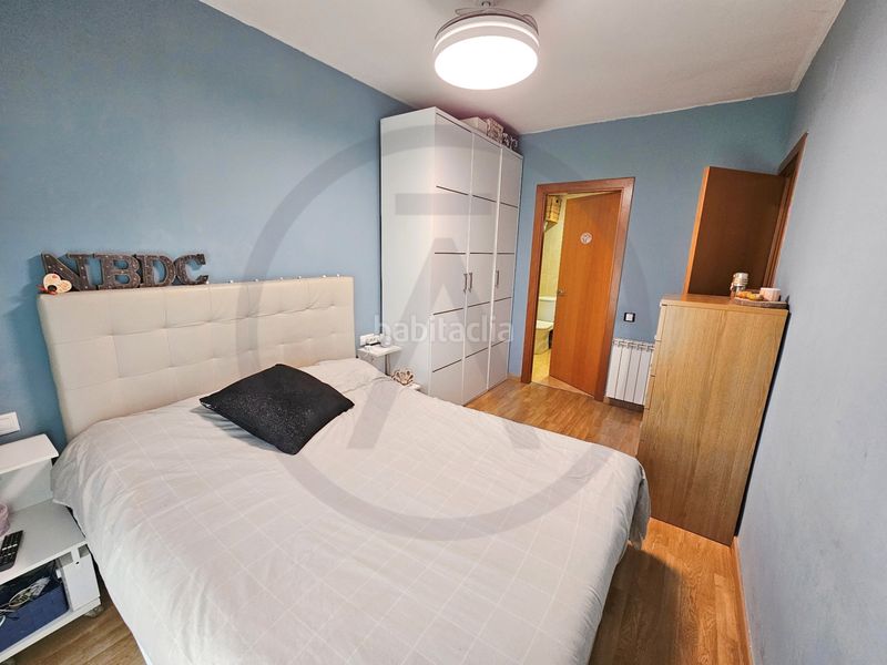 Foto d70b8ec3-f94c-4c18-9c1c-4a0824cd73c1. Pis amb calefacció aparcament a Can Rull Sabadell