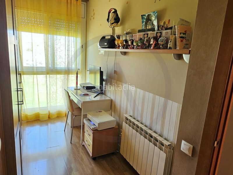 Foto eeede9c6-fd25-499e-98bb-054eb942fd70. Pis amb calefacció aparcament a Can Rull Sabadell