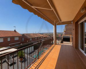 Affitto Casa bifamiliare  Carrer cadí. Tu nuevo hogar!
