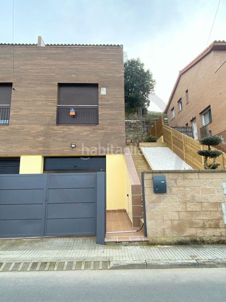 Casa pareada casa bipareada a Can Palet de Vista Alegre en Terrassa