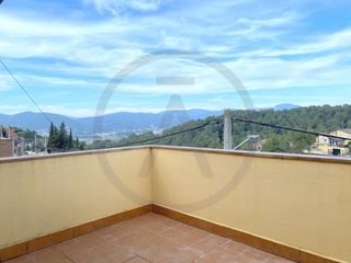 Doppelhaus  Carrer de la mallerenga. Casa bipareada a can palet de vista alegre