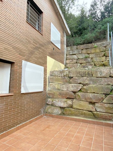 Casa pareada casa bipareada a Can Palet de Vista Alegre en Terrassa