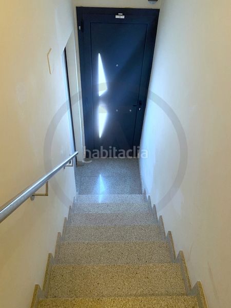 Casa  con amplio garaje, amplia buhardilla y terraza en Terrassa