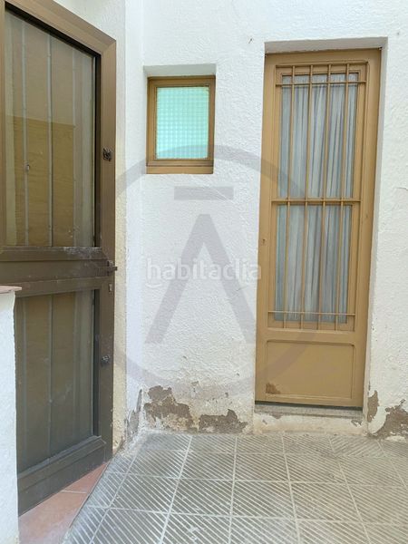 Casa  con amplio garaje, amplia buhardilla y terraza en Terrassa
