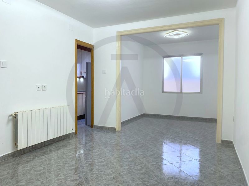 Casa  con amplio garaje, amplia buhardilla y terraza en Terrassa
