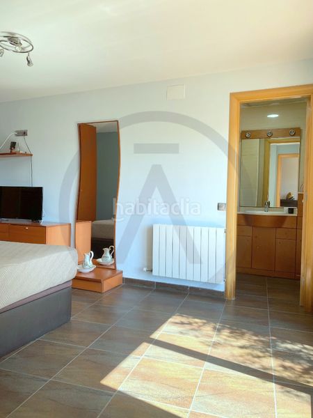 Foto c6ab029e-418e-49c0-b2d1-97ac921cd4a9. Chalet mit kamin heizung in Viladecavalls