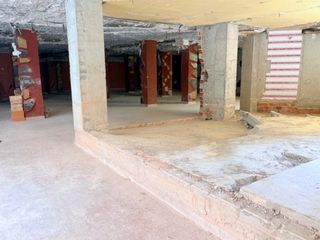 Lloguer Local Comercial  Avinguda de l'abat marcet. Local en alquiler en av. abat marcet, terrassa | 812 m² con sali