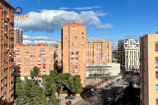 Rent Duplex  Calle dulzaina. Dúplex reformado con 2 dormitorios y 2 baños, piscina, trastero