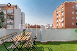 Àtic  Calle teruel. Atico 2 dormitorios con terraza reformado