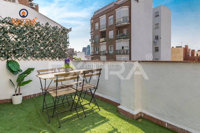 Foto b034cc68-9d2e-4c48-9b06-f3ae714667a3. Ático atico 2 dormitorios con terraza reformado en Madrid