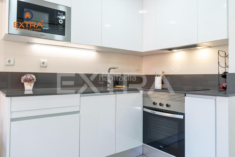 Foto cc86ab75-e567-472b-8605-73a6655b826a. Apartamento oportunidad, piso en finca del 2020, 1 dormitorio, terraza, ascensor, plaza de garaje y trastero en Madrid