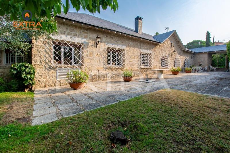 Foto 0d89a61d-5fab-48a1-9047-b5c5efeb114a. Xalet amb calefacció aparcament a Colonia Torrelodones