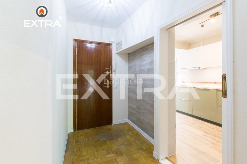 Foto 18bc471f-8bad-4aec-b077-aea272154698. Flat with heating parking in San Juan Bautista Madrid