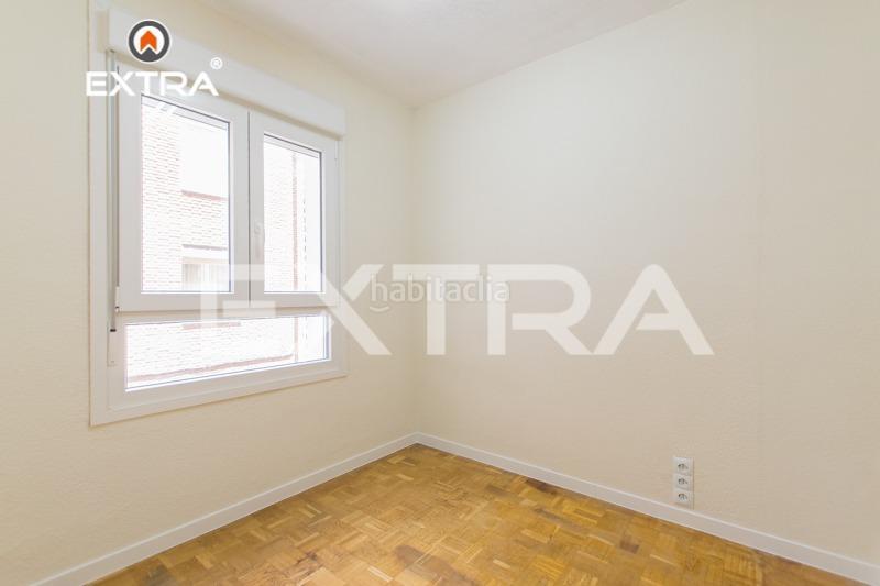 Foto 3def9949-00e5-467f-83bc-84375980ded7. Flat with heating parking in San Juan Bautista Madrid