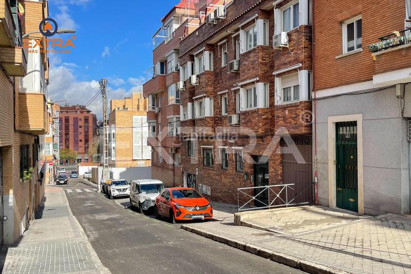 Foto 5853feea-1740-4c07-8059-6d05bd124a85. Parking coche plaza de garaje para coche mediano en Madrid